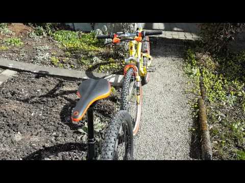 Centurion No Pogo E 2000.27+ (2017er E-MTB FULLY) und Centurion No Pogo Comp (1997)