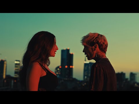 GionnyScandal & Giulia Jean - 3 Metri Sopra Il Cielo (OFFICIAL VIDEO)
