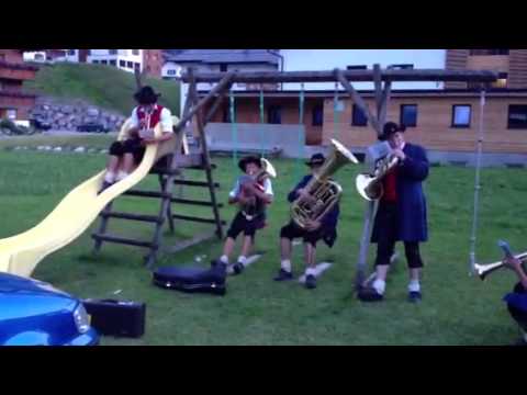 Gräner Spielplatzmusikanten