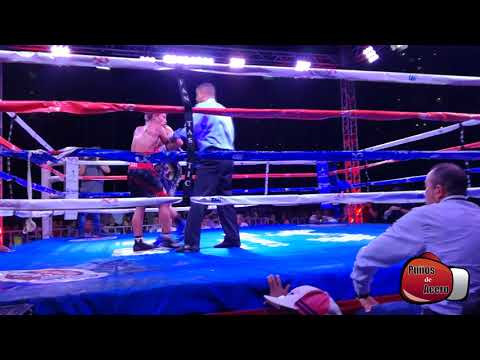 PUÑOS DE ACERO - Orlando  vs   Helton