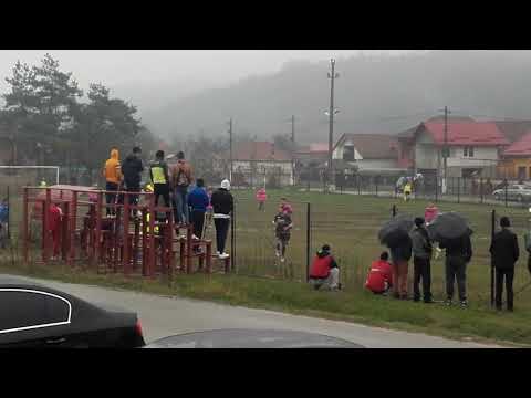 Fotbal la Borascu Gorj joaca Plopsoru  cu Borascu