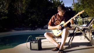 Video thumbnail for Fender Mustang Mini Portable Guitar Practice Amplifier at Soundsliveshop.com by SoundsLiveShop