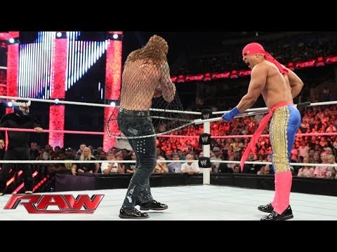 Los Matadores vs. 3MB: Raw, Oct. 28, 2013