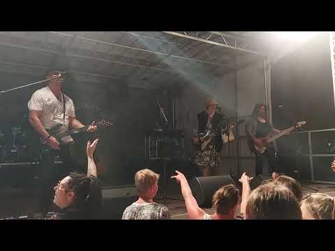 Boerney und die TriTops feat. Fr. Teschke