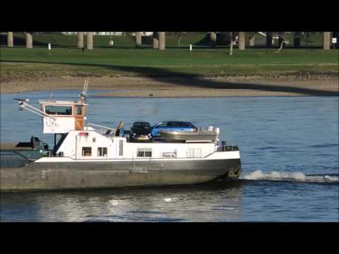 Binnenschiff Mystique auf dem Rhein
