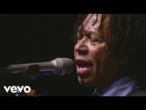 Videoclip de Curumim (Ao Vivo) — Djavan