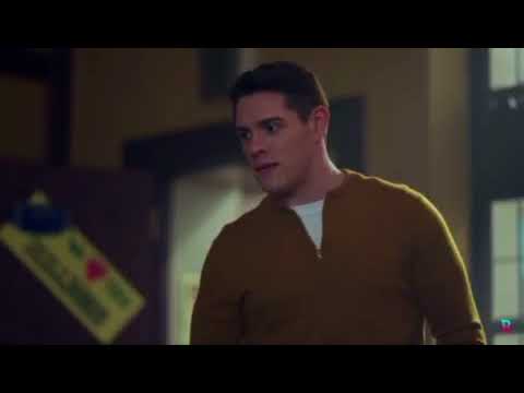 Riverdale-Jughead and Veronica are arguing, Betty breaksdown and Cheryl tries to help her(02x13)