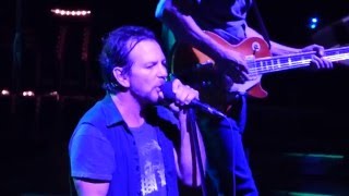 Pearl Jam - Chloe Dancer / Crown Of Thorns - New York City (May 1, 2016)