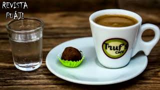 ¿Por qué se sirve un vaso de agua con el café - Historias de unos minutos