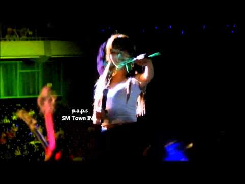 SNSD - kissing you (Tiff and sunny cut) @SMTown INA 120922