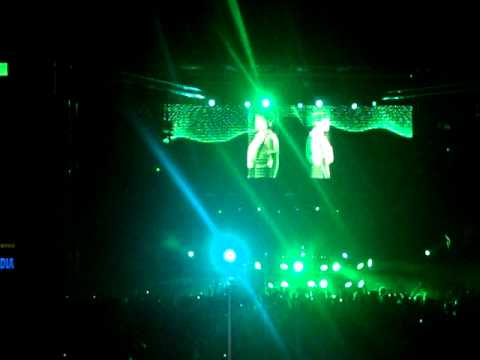 Tiesto Live @Bucharest, Arenele Romane - Elements of Life, Feel it in my bones 18.iunie.2011