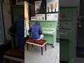 Street Piano Player S Marvellous Medley Goes Viral