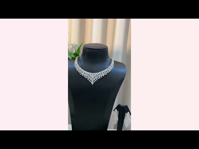 طقم اكسسوار زركون فضي مناسبات لمعة رهيبة