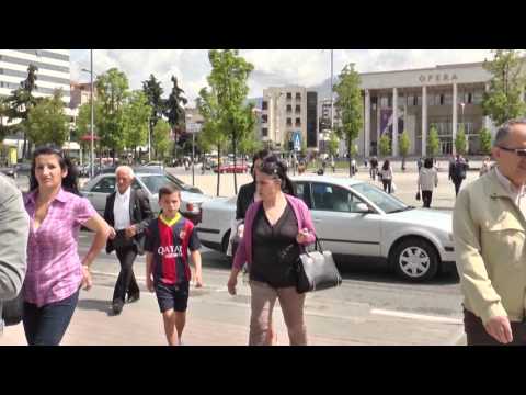 Report TV - Korrupsioni, 34% e shqiptarëve dëshmitar, 80% s'besojnë drejtësinë