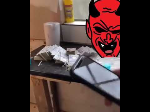 Jay milli - flexing 200K cash with his bro in the trap house