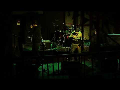 Cabro Resio FT Loko Yerro & Causer - En Vivo Elebar