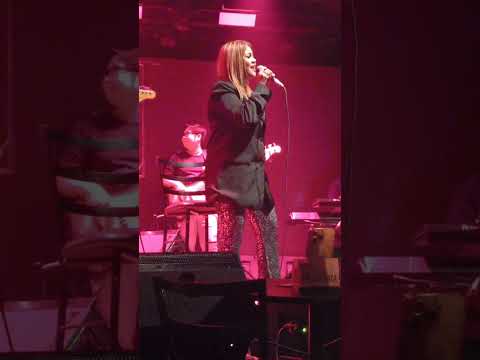 Jinky Vidal Live at 19 East - Tonight I Give In