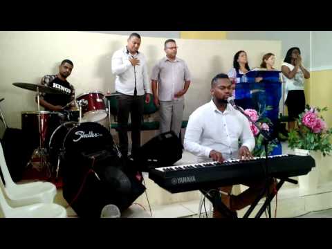 Jhour Bayron - A ti eu vou Chamar / Santo, Santo é o Senhor