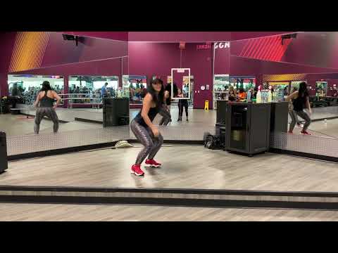 El Teke Teke | Carlos Vives, Black Eyed Peas & Play-N-Skillz