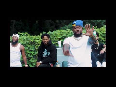 B.White: GOLDTEETH & CUBANLINKS  KNOTGANG ENT