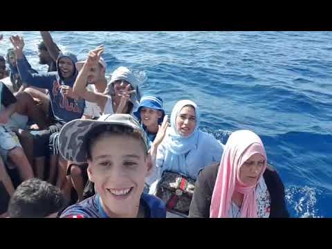 شاهدوا وصول عائلات حراقة جزائرين 🇩🇿 الى الشواطئ الاسبانية 🇪🇦🚤🚤😱😱