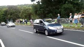 preview picture of video 'London Surrey Classic 2011  Peloton near Mickleham'