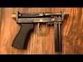 URU SUBMACHINE GUN NON FIRING DUMMY DETAILS OF THE FUNCTION AND FIELD STRIP