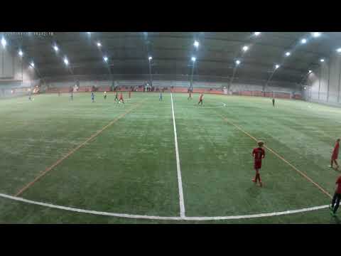 FC Viikingit P05 punainen: Harjoituspeli 11v11 HJK kelt - FCV 18.11.2017 Tali (2)