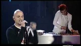 Eiffel65 video italia - tu credi 2 di 11.avi