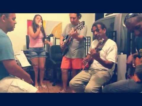 Dindi - Ensaio - Luíza Britto