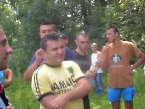 stefan de la binis (coleg)....boala tzantzarului...:))