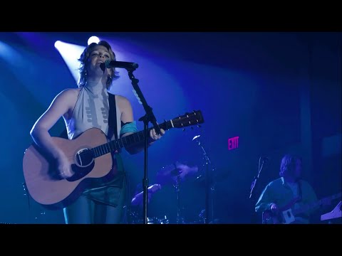 Maggie Rogers - Don’t Forget Me (live in Asheville)