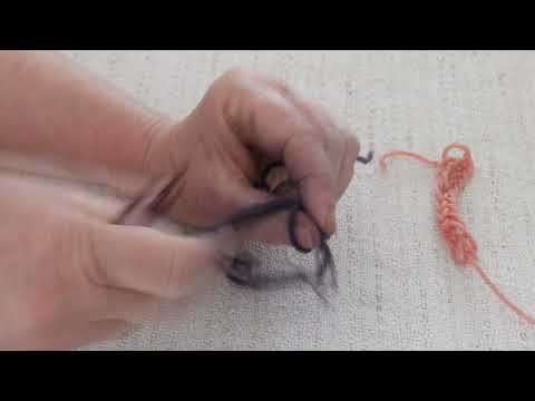 Nalbinding Chain Stitch - Mammen. A short closeup video on how to start a nalbinding chain.