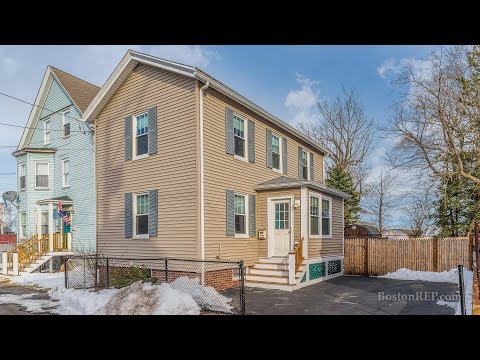 7 E Collins St, Salem MA  - Mindy Reichman - Tel 781-718-6852