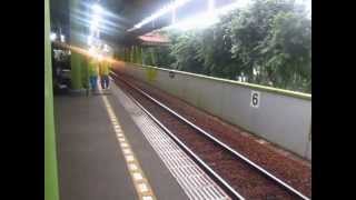 preview picture of video 'Gajayana Train entering Gambir Station, Central Jakarta'