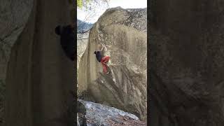 Video thumbnail de The Rift, V8. Yosemite Valley