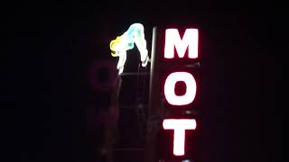 Starlite Motel Diving Lady 2017 (Mesa, AZ)