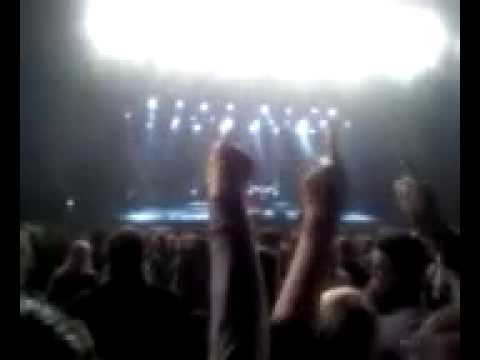 Nole nole, ajmo kape dole, nole nole, ajmo ruke gore...