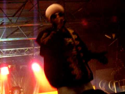 STRAIKA D- TIRE TCHOUW LA - TROPIK FESTIVAL - DIJON 2009