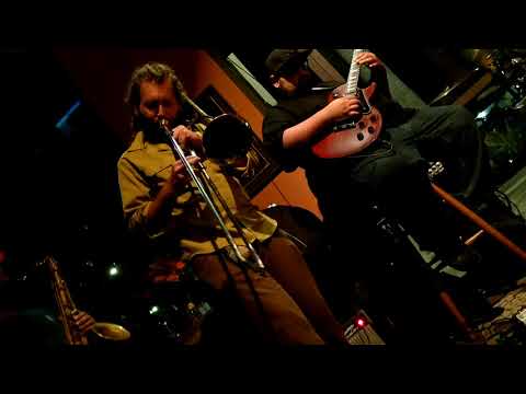 Ash Jangda with friends in Longbeach on Street Music