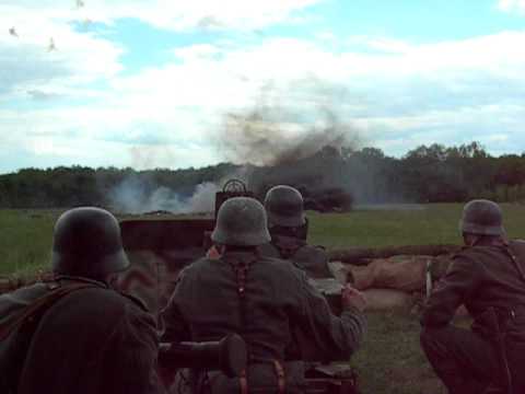WW2 REENACTING Anti Aircraft FlaK Gun 20mm - German Wehrmacht - Eastern Front Battle
