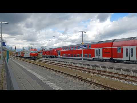 Abfahrt ÖBB R5981 mit ÖBB Lok 2016 067-8 vom Bahnhof Simbach am Inn