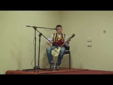 Guslar Savo Jovovic-Spomenik na Tari