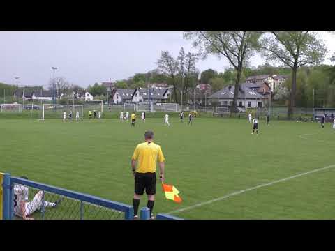 9 Błękitni Modlnica vs LKS Niedźwiedź 4:2 gol na 4:2 P. Markowski