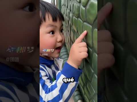 Entré en un tren dinosaurio… y terminé en su mundo 🦖😳 #shorts