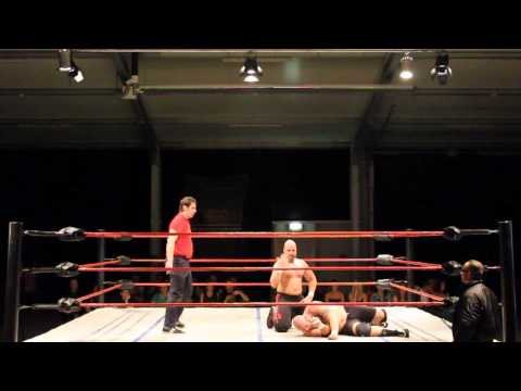 NEW Wrestling: Drake Destroyer vs NEW World Heavyweight Champion V.I.P mit Big Brother Steve!