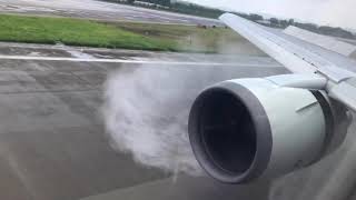 preview picture of video 'ANA広州便B767-300が着陸時にエンジンから煙が...これは故障か？演出か？'