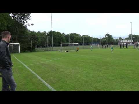 Heerlijk doelpunt van Allard van Laar (de assist mag er ook zijn)