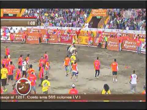 Resumen Toros a la Tica - tarde Domingo 6, enero 2013