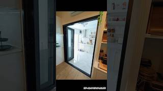 ประตูบานเฟี้ยมแบ่งสามเก็บด้านเดียว 3-3-0